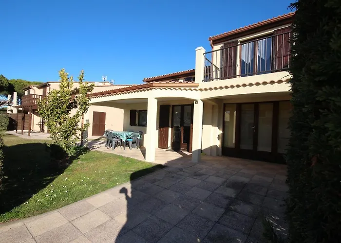 Spacieuse Maison D'angle Dans Domaine Des Tamaris 5 Pieces 6 A 7 Couchages Wifi- Acces Payant Pour Piscines-animation - Lrtamj37 Villa Portiragnes